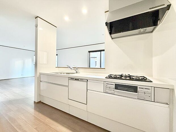 【キッチン】■シンプルで機能的、毎日使いやすいキッチン