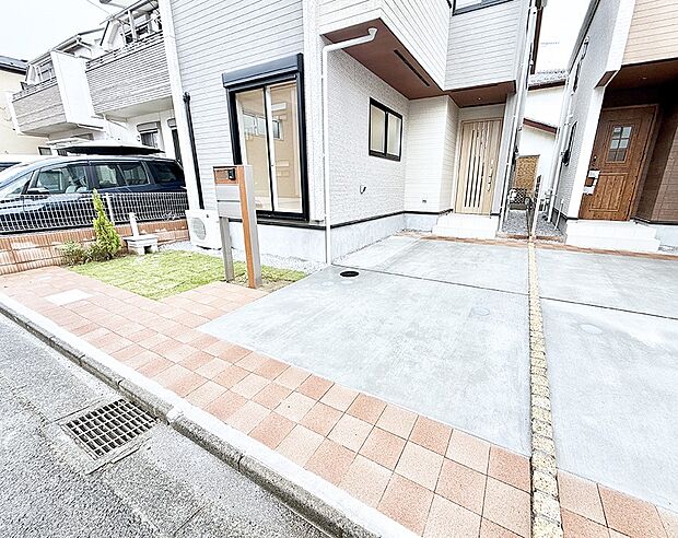 【駐車場】1号棟  ■快適な駐車スペースで安心