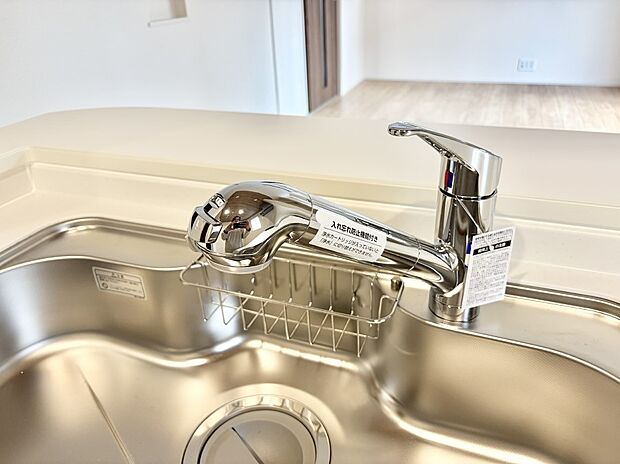 【浄水器】■清潔でおいしい水を手軽に供給してくれます