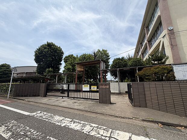 東大和市立第三中学校（約800m・徒歩10分）