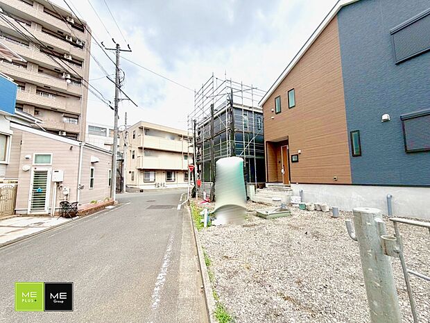 【前面道路含む現地写真】■新しい時代の息吹を感じる、心地よい環境