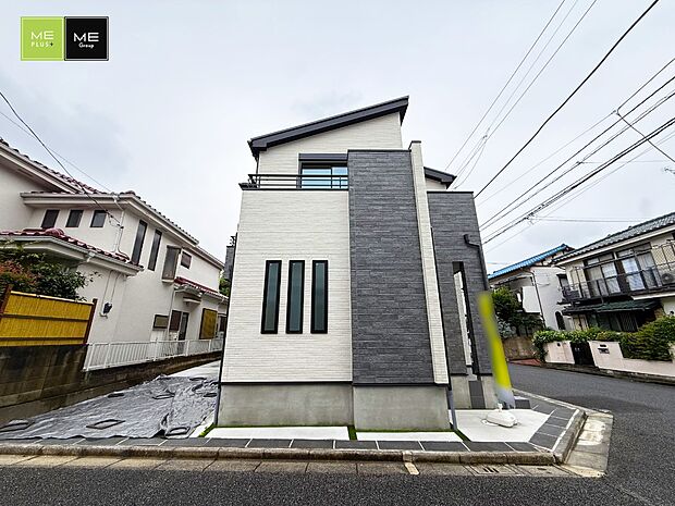 【現地外観写真】A号棟 ■家族みんなが笑顔で過ごせる、安心感のある住まい
