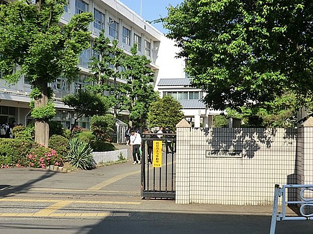 府中市立府中第六中学校(約1,195m・徒歩15分)