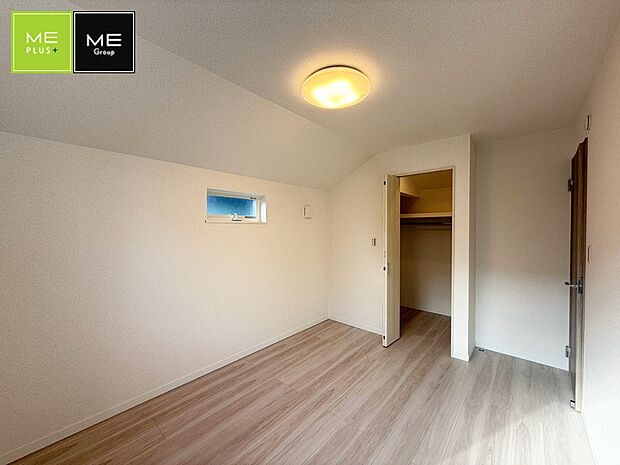【リビング以外の居室】2号棟 ■落ち着いた雰囲気のお部屋で心が安らぐ空間