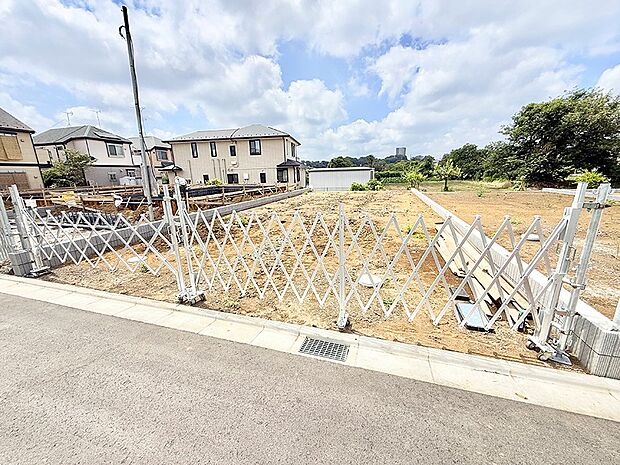【現地外観写真】3号棟 ■新しい暮らしが始まる場所で、家族の絆を深める