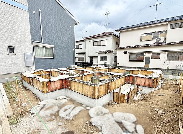 【現地外観写真】2号棟 ■暮らしを彩る充実した設備仕様が備わった住まい