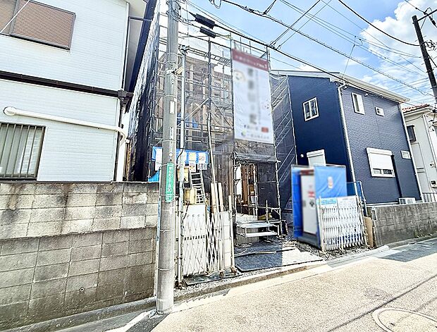 【現地外観写真】1号棟 ■新しい暮らしが始まる場所で、家族の絆を深める