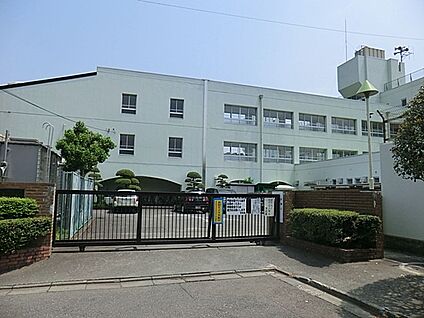 小金井市立南中学校 610m(8分)