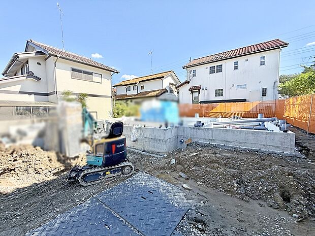 【現地外観写真】1号棟 ■暮らしを豊かにする充実した仕様設備で快適に