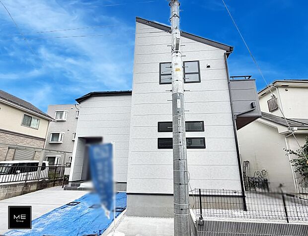 【現地外観写真】1号棟  ■家族みんなが笑顔で過ごせる、安心感のある住まい
