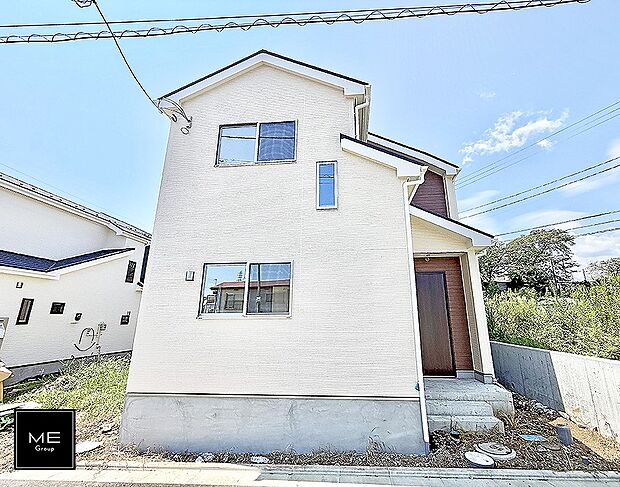 【現地外観写真】10号棟 ■家族みんなが笑顔で過ごせる、安心感のある住まい