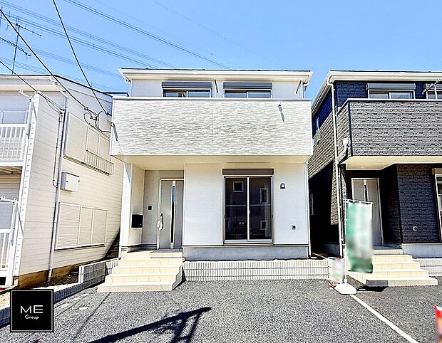 【現地外観写真】1号棟 ■暮らしを彩る充実した設備仕様が備わった住まい