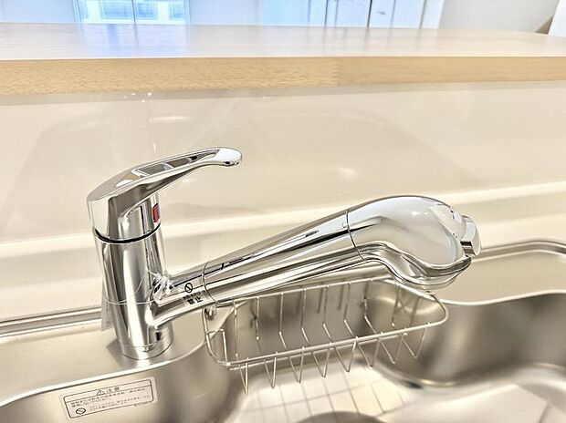 【浄水器】■清潔でおいしい水を手軽に供給してくれます