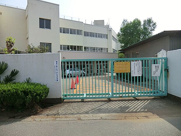 武蔵村山市立第八小学校(約999m・徒歩13分)