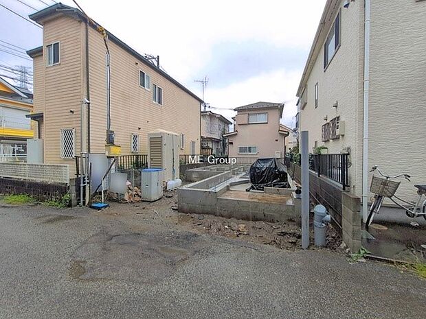 【現地外観写真】A号棟  ■新しい暮らしが始まる場所で、家族の絆を深める