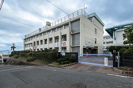 広島市立己斐中学校 2910m