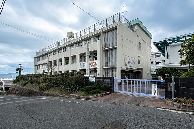 広島市立己斐中学校（約2,910m）