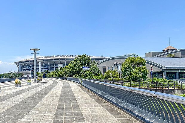 日産スタジアム(約2,260m)