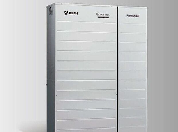 【発電・温水設備】■エネファーム レジリエンス機能搭載で災害時も安心です。停電時も最大500Wまで電力を使えます。また、発電時に発生した熱を利用してお湯をつくるので、効率的にエネルギーを活用することができます。
