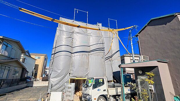 現地、参考物件のご案内が可能!
ネット見学予約が簡単便利ですので是非ともご利用ください!
現地(2025年12月)撮影