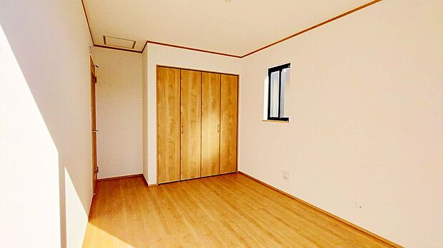 【ベッドルーム】全室収納付き!お部屋もスッキリ!