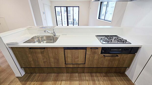 【キッチン】開放感抜群のカウンターキッチン！