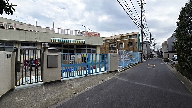 昭和保育園(約153m)