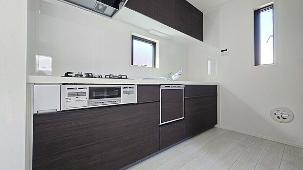 【キッチン】お手入れらくらくシステムキッチン！