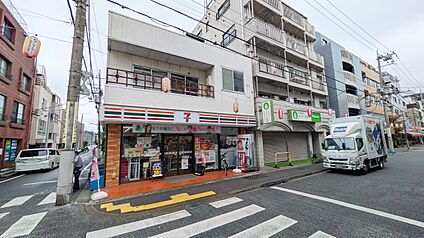 セブンイレブン大田区東雪谷店 900ｍ