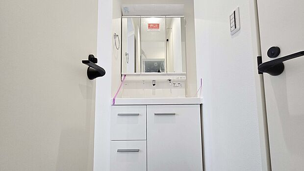 【施工例:洗面化粧台】現地やモデルルームのご案内が可能!建築条件外し無料!お好きハウスメーカーで建築可能!理想のお住まいを手に入れるチャンス!詳細などお気軽にお問い合わせください!