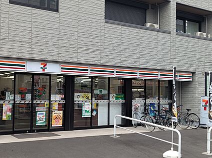 セブンイレブン世田谷喜多見駅前店 1100ｍ