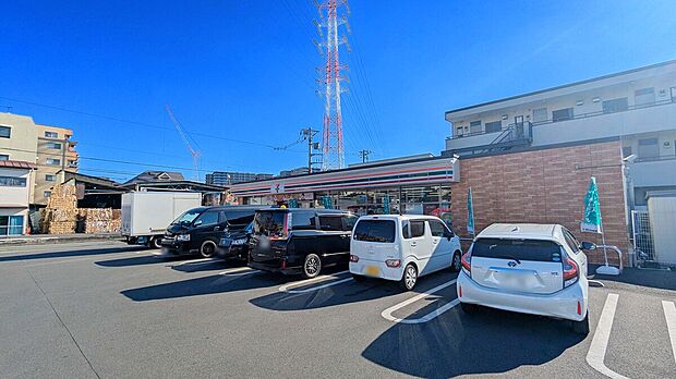 セブンイレブン川崎小倉3丁目店(約431m)
