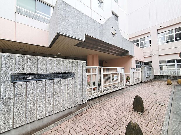 杉並区立阿佐ケ谷中学校(約645m)