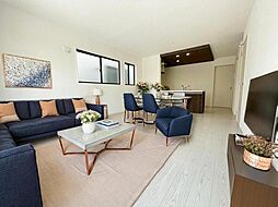 愛知県海部郡蟹江町桜２