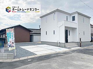 飯田グループホールディングス　津島市越津町　全３邸 外観