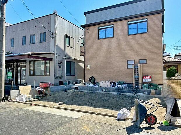 全１邸☆
住宅の構造や設備仕様・完成イメージなどのご質問はいつでもお気軽にお問い合わせ下さいませ☆資料もお送りいたします♪