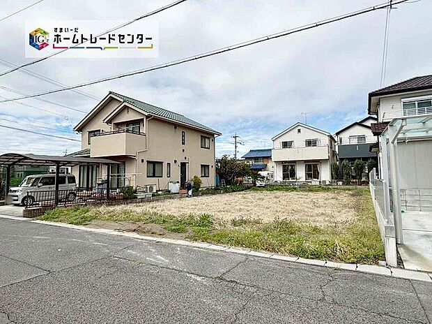 全2邸☆
この街で暮らしたくなる魅力が満載。利便性と自然、周辺環境の心地よさは写真や文章では伝えきれません。日々の動線や採光、周辺施設との距離感まで、ぜひ現地でご体感ください。