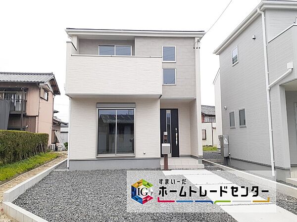 ３号棟外観写真
堂々完成♪ご見学可能♪
飯田グループホールディングス、ホームトレードセンター株式会社名古屋中川営業所までご連絡下さい