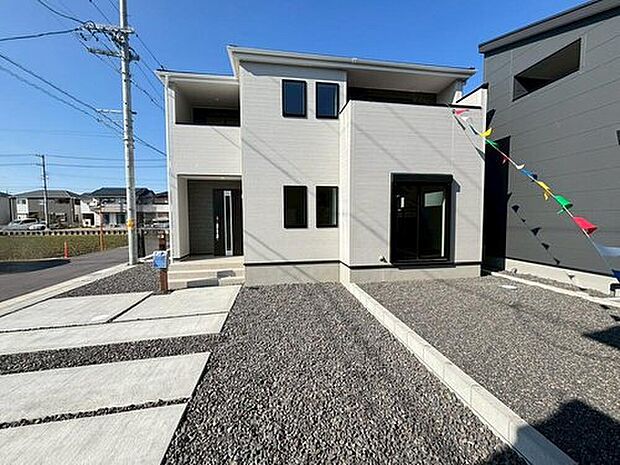 １号棟
完成しております！本日内覧可能です！弊社では現地販売会を行っておりません。現地ご見学の際はお気軽にお問い合わせ下さい☆