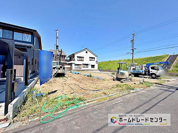 物件の陽当りや通風・仕様設備や近隣・周辺環境や街並みなど、資料には掲載していない情報が現地にはたくさんあります。ぜひ、建物だけでなく周辺環境もご確認ください！