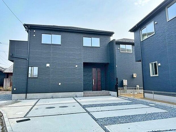 【現地外観写真】全４邸☆
建築中のためモデルハウスで構造説明会を開催しております☆設備や構造などご説明いたします！お気軽にお問い合わせください♪　