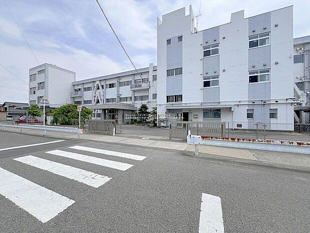 あま市立美和中学校（約1,800m）