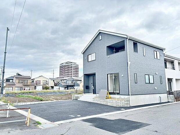 【現地外観写真】本日中の内覧も大歓迎です。現地にスタッフは常駐しておりませんので、ご見学を希望される方は、どうぞお気軽にお問い合わせ下さい☆