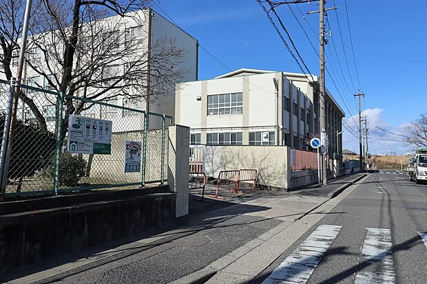 比良西小学校（約450m）