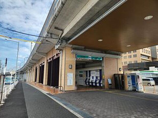 港北駅（約920m）