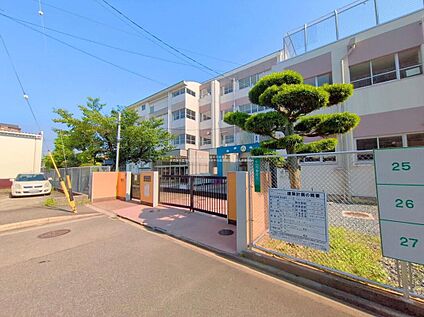 名古屋市立万場小学校 800m(徒歩10分)
