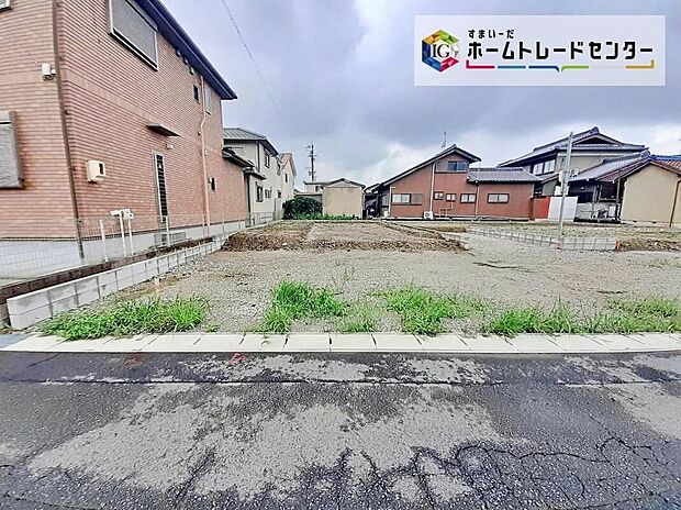 【現地外観写真】全４邸☆物件の陽当りや街並みなど、資料には掲載していない情報が現地にはたくさんあります。ぜひ、周辺環境もご確認ください！