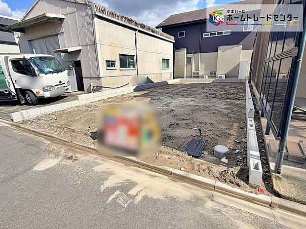 【現地外観写真】物件の陽当りや街並みなど、資料には掲載していない情報が現地にはたくさんあります。ぜひ、周辺環境もご確認ください!