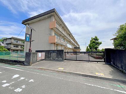 稲沢市立稲沢北小学校 500m(徒歩7分)