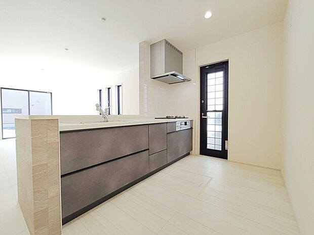 ＪＲ高崎線「熊谷」駅・秩父鉄道「上熊谷」駅利用♪都内への通勤・通学も可能です☆